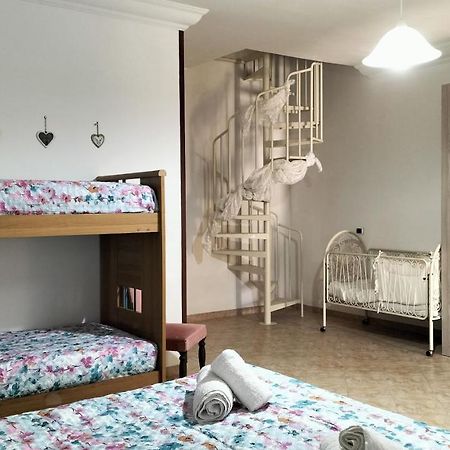 Casetta A Pochi Passi Dal Mare 马扎拉德尔瓦洛 外观 照片